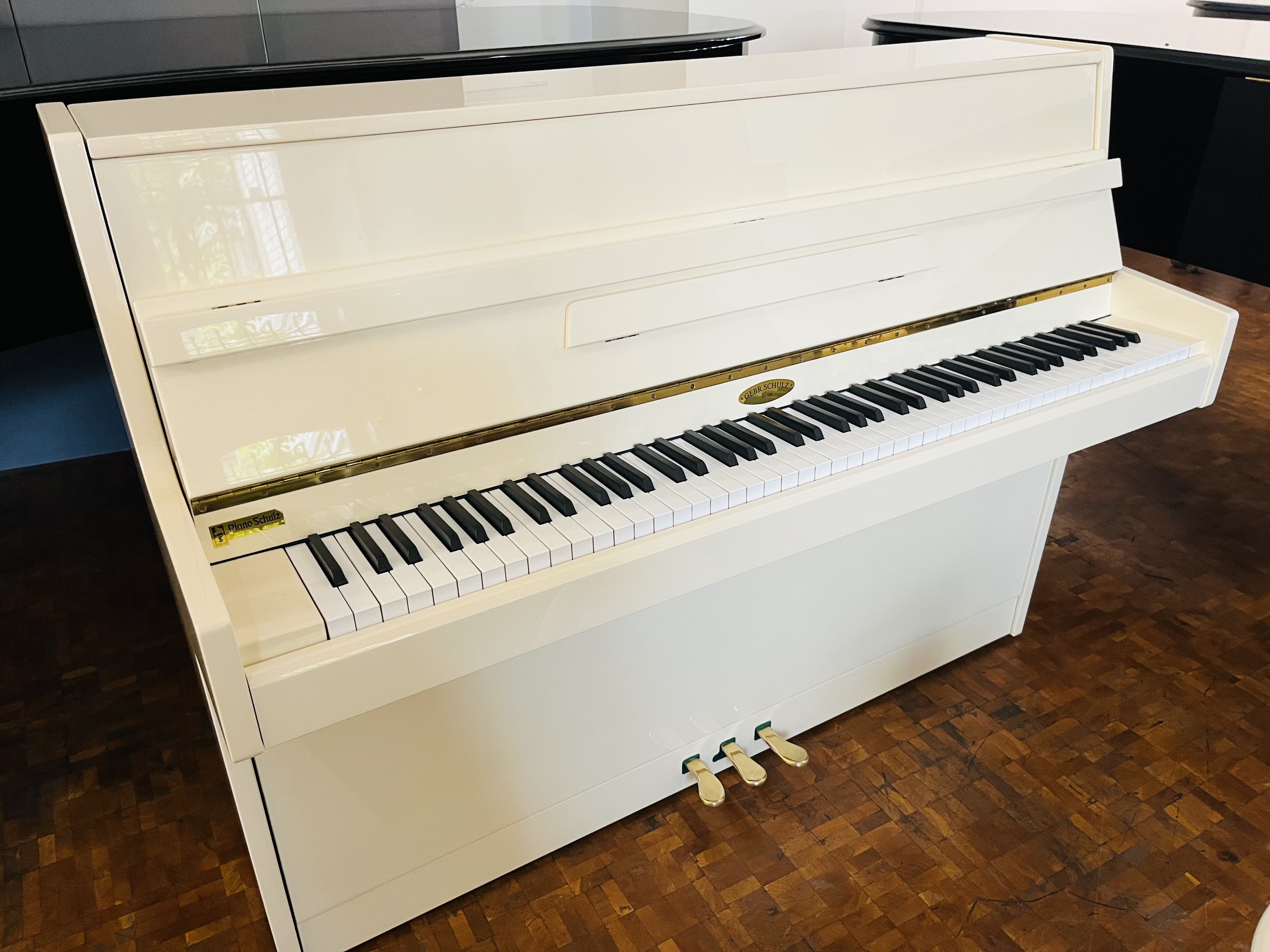 Klavier Gebr. Schulz 105 F - weiß poliert