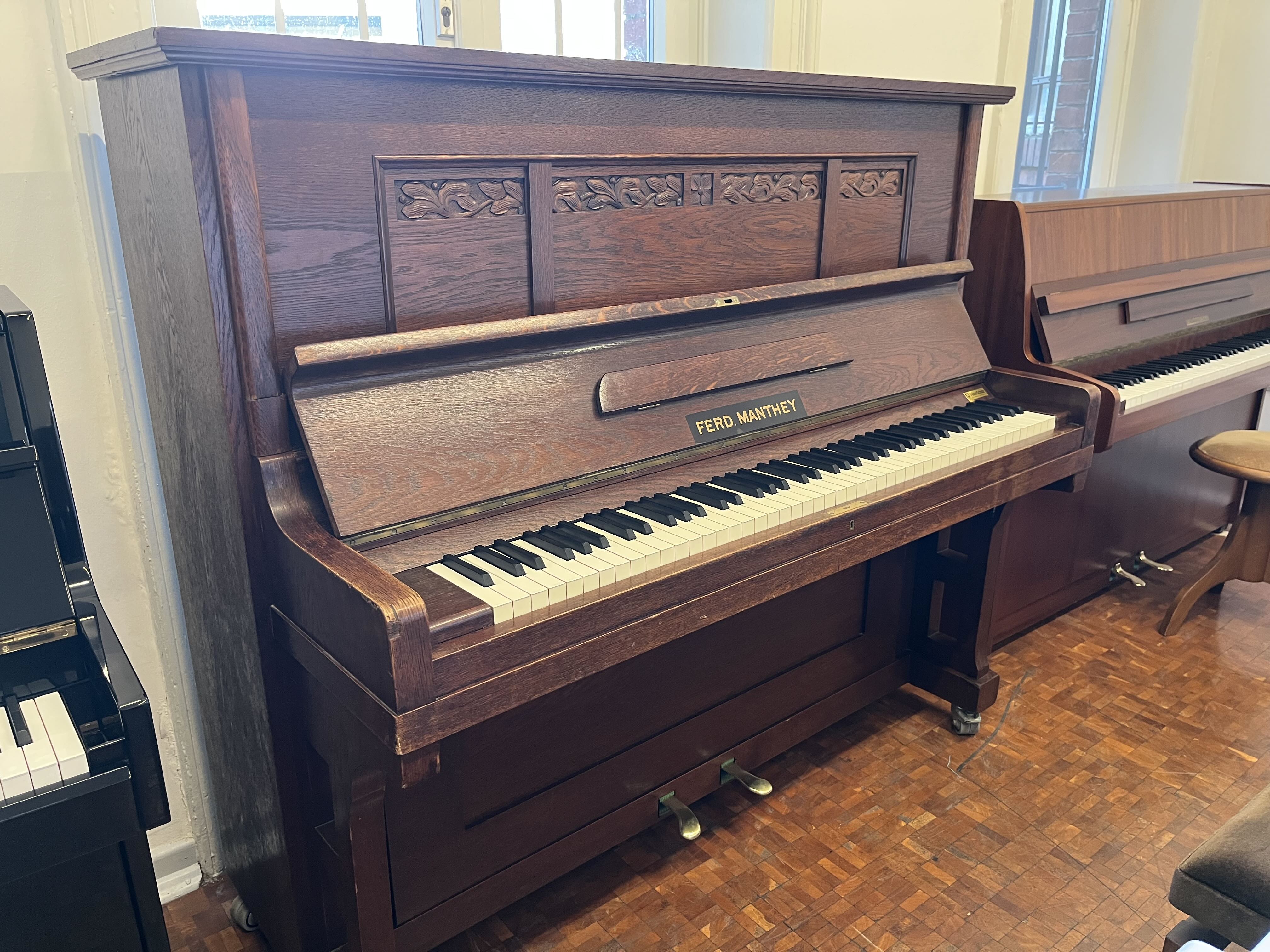 Klavier Manthey 129 Tradition - Eiche